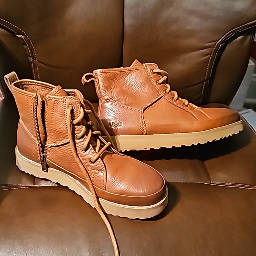 UGG women's boot